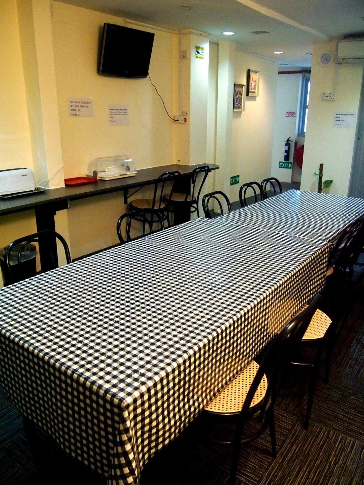 Asrama Snooze @dunlop Street *